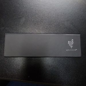 Younique Pressed Pigment Quad Palette